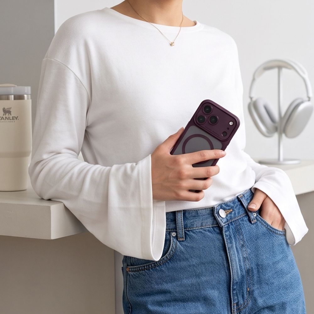 Dėklas Tech-Protect MagPeak MagSafe CC iPhone 17 Pro / 18 Pro, matinis tamsiai vyšninis -- iPhone 17 Pro, iPhone 18 Pro