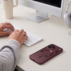 Dėklas Tech-Protect MagFlex MagSafe iPhone 17 Pro / 18 Pro, blizgios bordo spalvos -- iPhone 17 Pro, iPhone 18 Pro